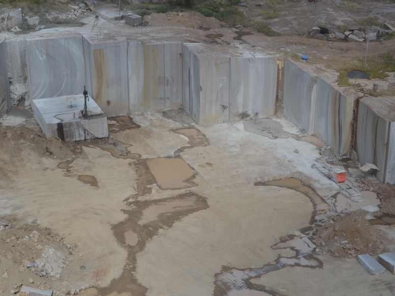 Vista aérea da área de extração da Mineração Serra Geral